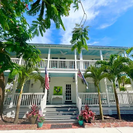 The Porch On Frances Inn - Adults Exclusive